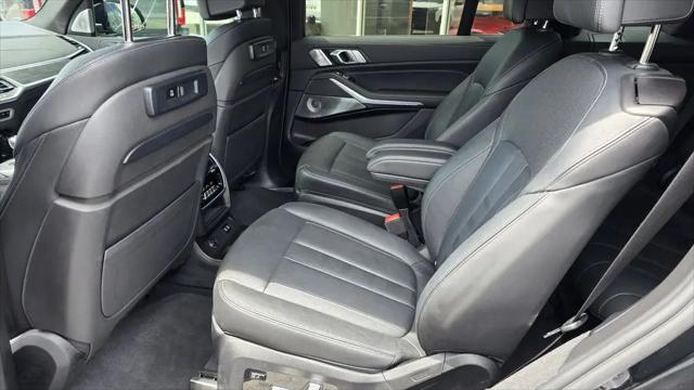 2021 BMW X7 M50i