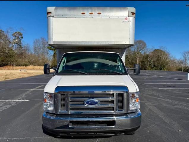 2017 Ford E-450 Cutaway E-450