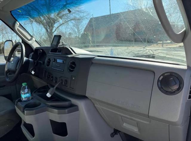 2017 Ford E-450 Cutaway E-450