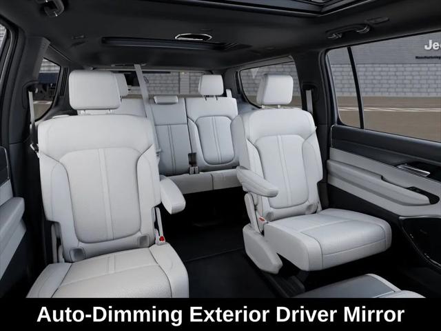 2026 Jeep Grand Wagoneer 4x2
