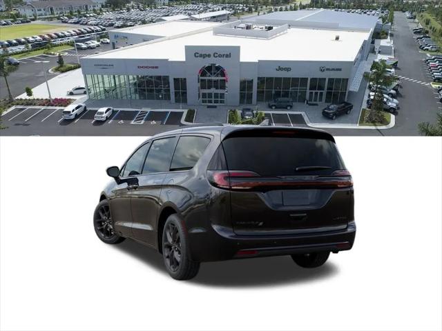 2027 Chrysler Pacifica Limited