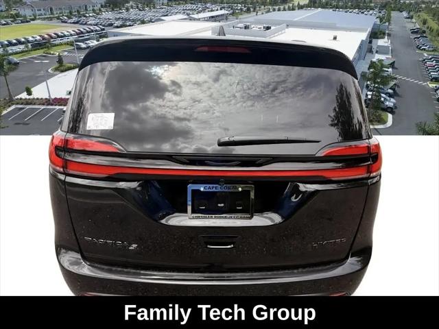 2027 Chrysler Pacifica Limited