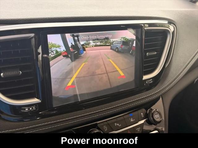2027 Chrysler Pacifica Limited