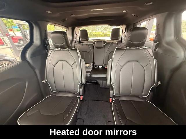 2027 Chrysler Pacifica Limited