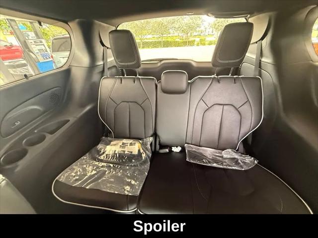 2027 Chrysler Pacifica Limited