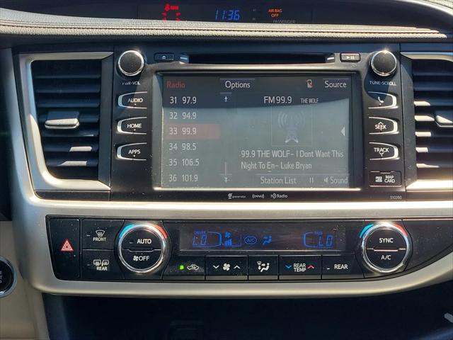 2019 Toyota Highlander SE