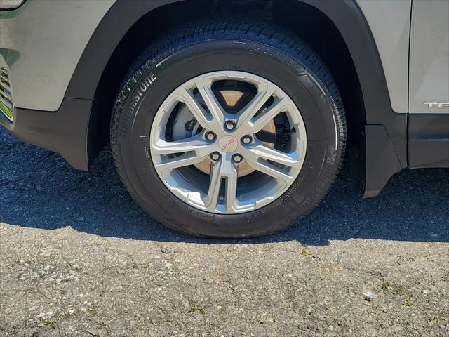 2024 GMC Terrain AWD SLE