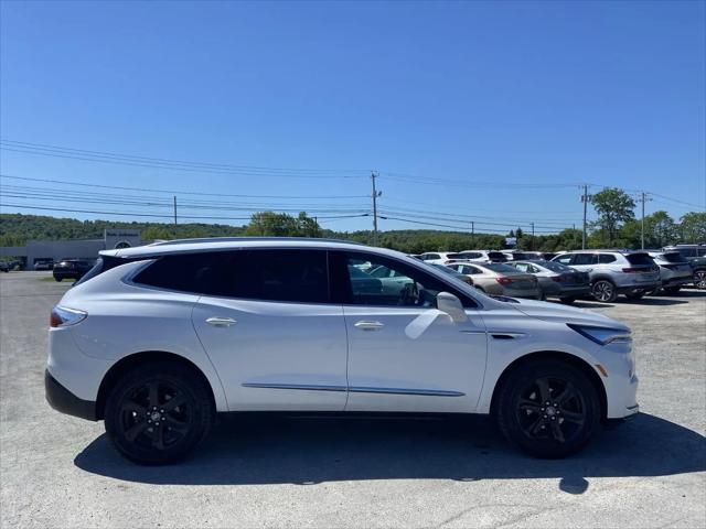 2024 Buick Enclave Essence AWD