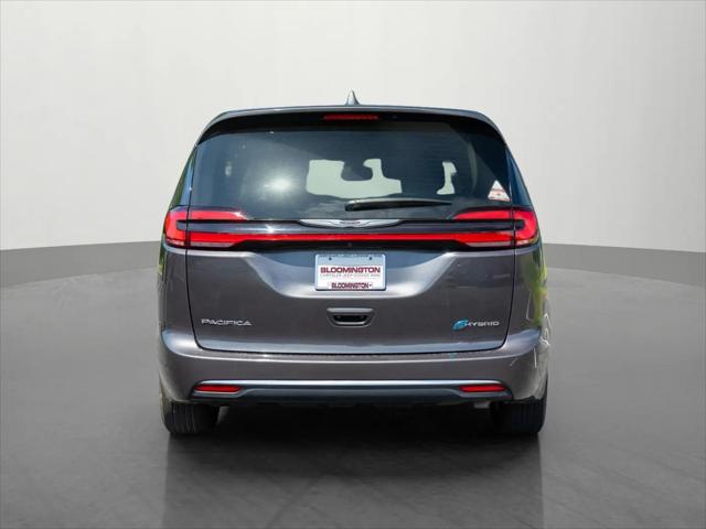 2022 Chrysler Pacifica Hybrid Touring L
