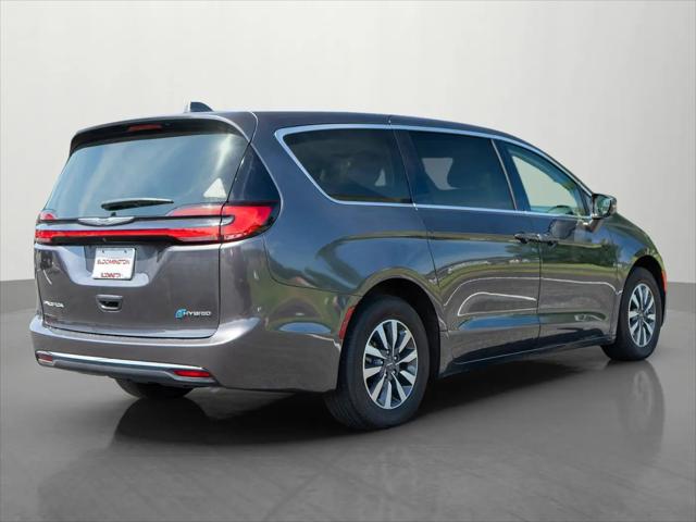 2022 Chrysler Pacifica Hybrid Touring L