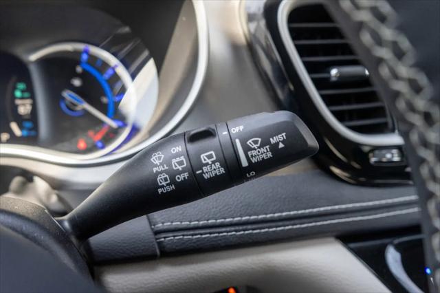 2022 Chrysler Pacifica Hybrid Touring L
