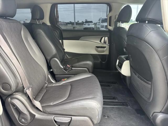 2022 Kia Carnival MPV LX Seat Package