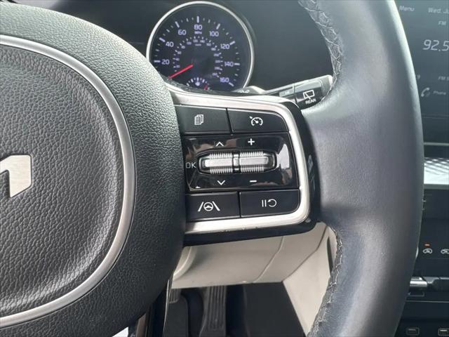 2022 Kia Carnival MPV LX Seat Package