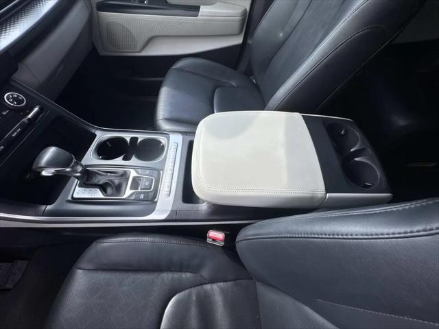 2022 Kia Carnival MPV LX Seat Package