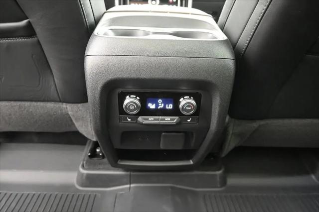 2026 GMC Acadia Denali Ultimate AWD