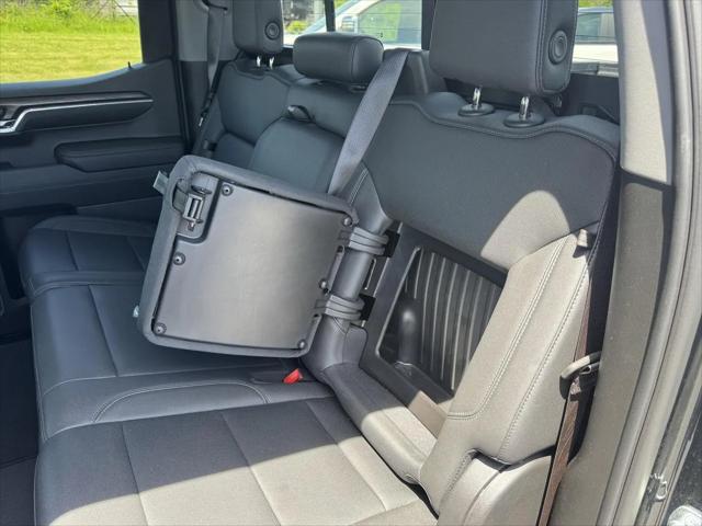 2023 GMC Sierra 1500 4WD Crew Cab Short Box SLT