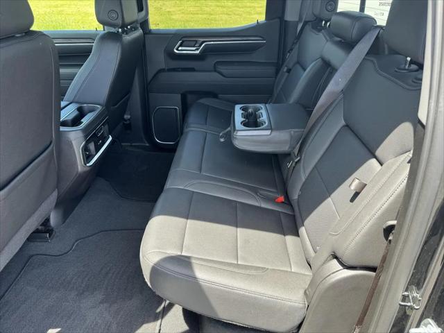 2023 GMC Sierra 1500 4WD Crew Cab Short Box SLT