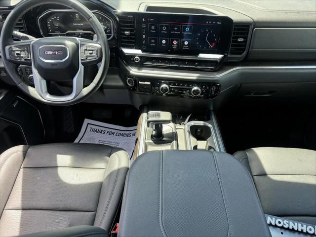 2023 GMC Sierra 1500 4WD Crew Cab Short Box SLT