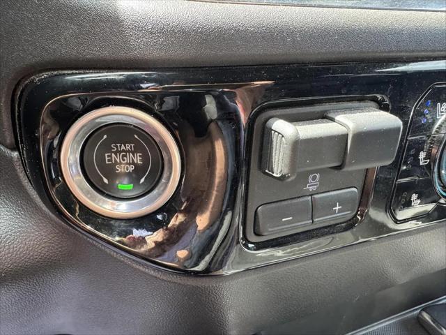 2023 GMC Sierra 1500 4WD Crew Cab Short Box SLT