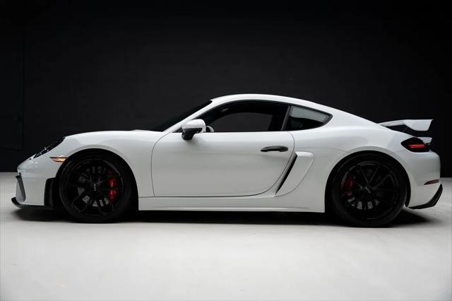 2023 Porsche 718 Cayman GT4