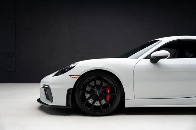 2023 Porsche 718 Cayman GT4