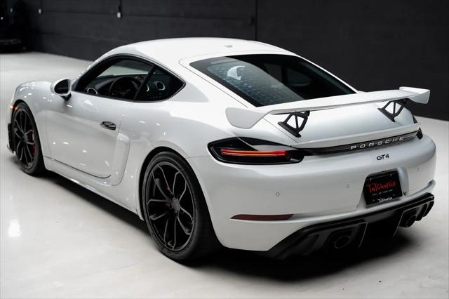 2023 Porsche 718 Cayman GT4