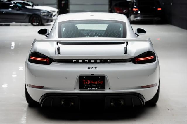 2023 Porsche 718 Cayman GT4