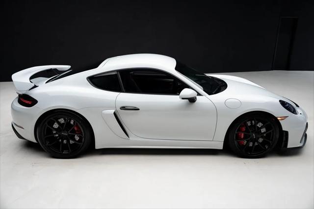 2023 Porsche 718 Cayman GT4