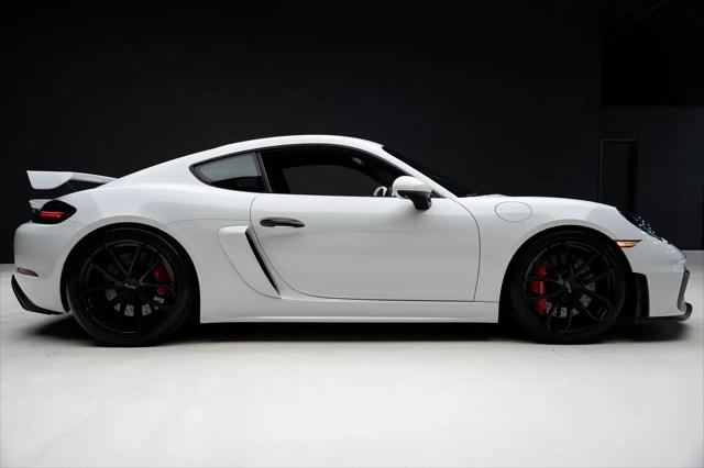 2023 Porsche 718 Cayman GT4
