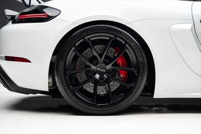 2023 Porsche 718 Cayman GT4