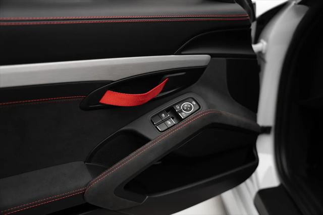 2023 Porsche 718 Cayman GT4