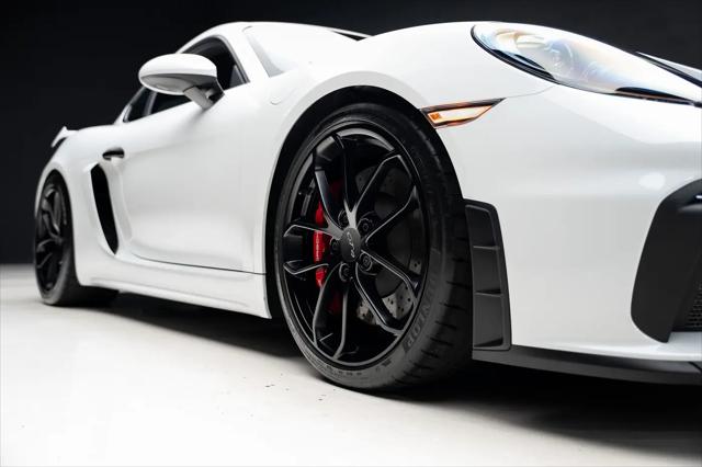 2023 Porsche 718 Cayman GT4
