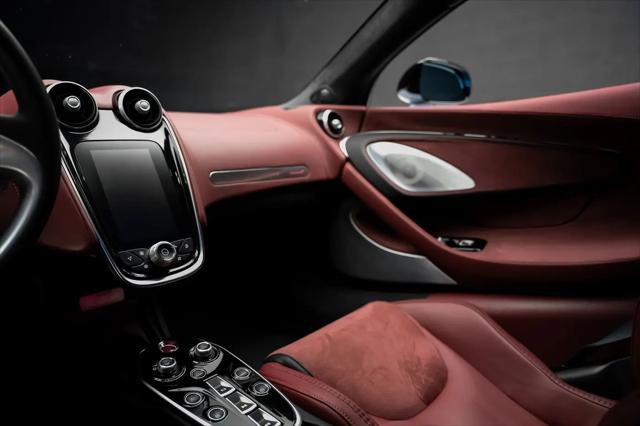 2023 McLaren GT Standard