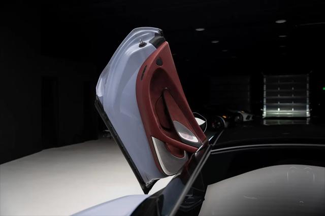 2023 McLaren GT Standard