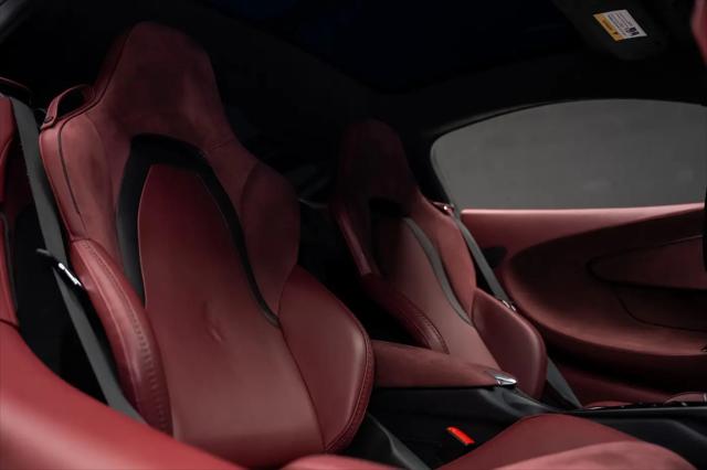 2023 McLaren GT Standard