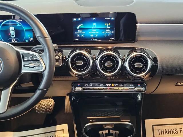 2019 Mercedes-Benz A 220 A 220