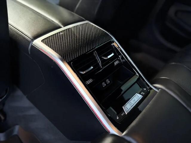 2021 BMW M8 Standard