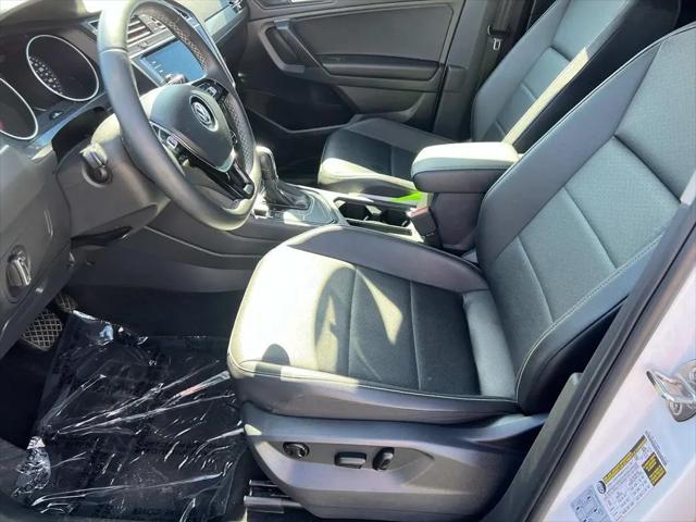 2021 Volkswagen Tiguan 2.0T SE R-Line Black