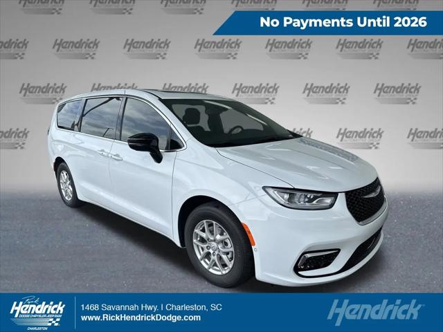 2025 Chrysler Pacifica Select for sale in Charleston, SC