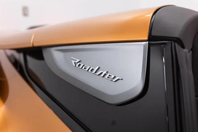 2019 BMW i8 Roadster