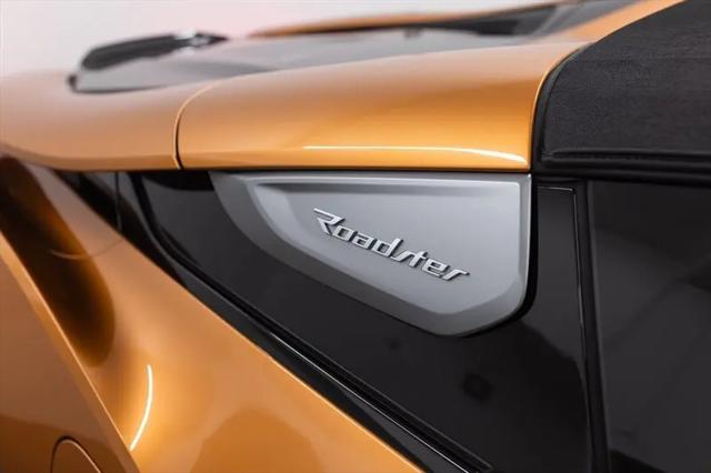 2019 BMW i8 Roadster