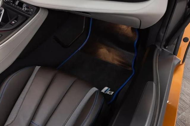 2019 BMW i8 Roadster
