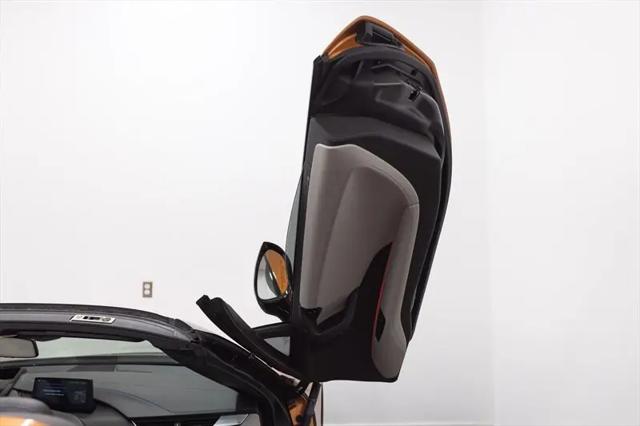 2019 BMW i8 Roadster