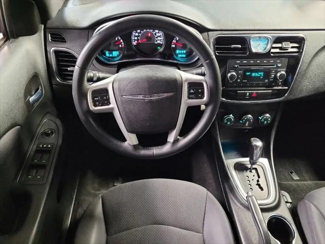 2014 Chrysler 200 Touring