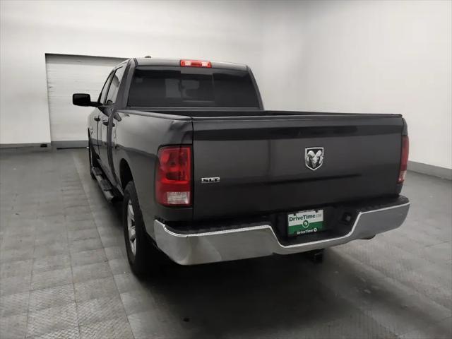 2019 Ram 1500 Classic SLT Crew Cab 4x2 6'4" Box