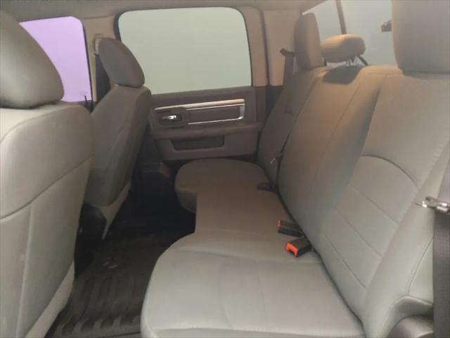 2019 Ram 1500 Classic SLT Crew Cab 4x2 6'4" Box