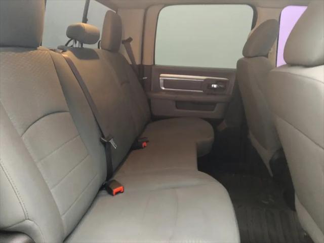 2019 Ram 1500 Classic SLT Crew Cab 4x2 6'4" Box