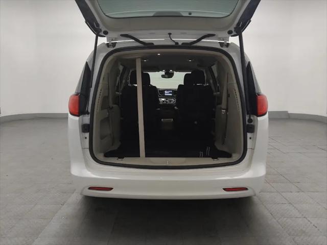 2023 Chrysler Voyager LX