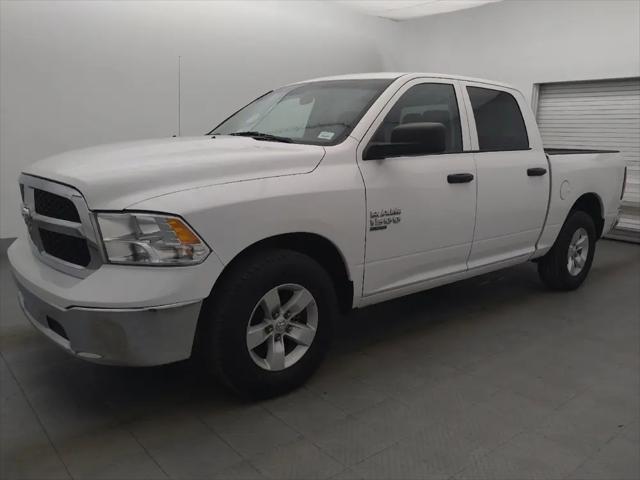 2022 Ram 1500 Classic SLT Crew Cab 4x2 5'7" Box