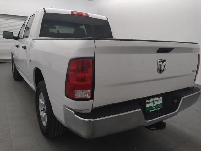 2022 Ram 1500 Classic SLT Crew Cab 4x2 5'7" Box